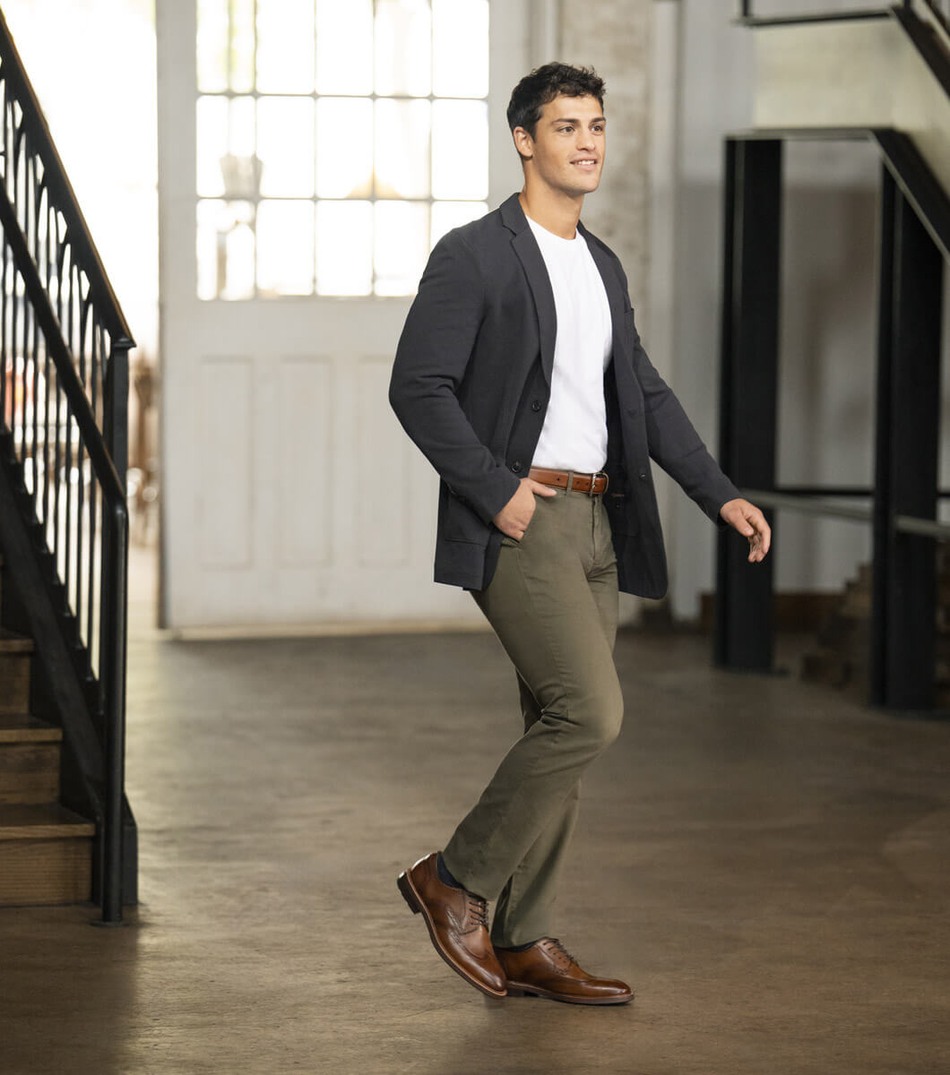 Anthem Wingtip in BROWN Rotate View