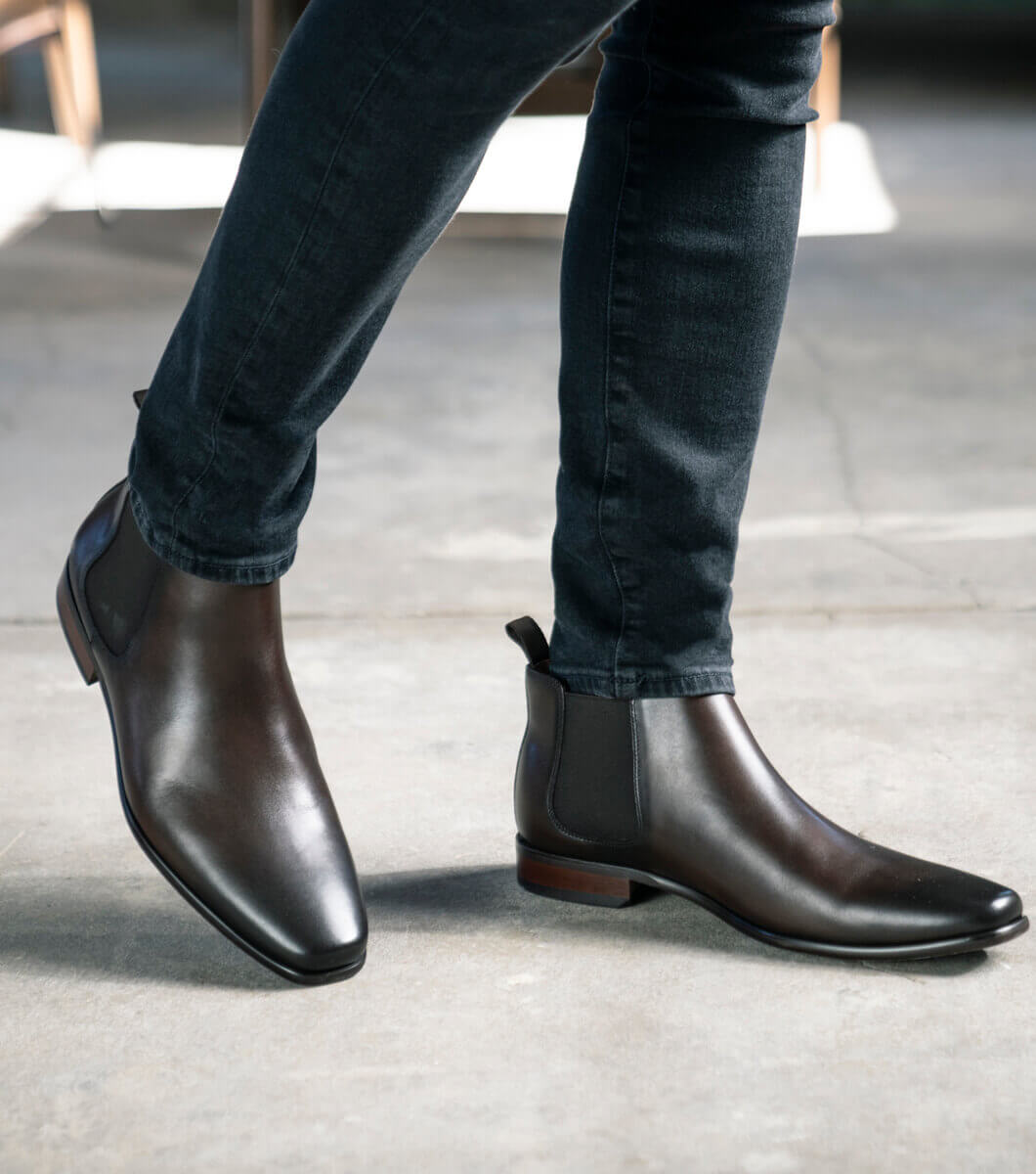 Barret Plain Toe Chelsea Boot Men’s Boots | Florsheim.com