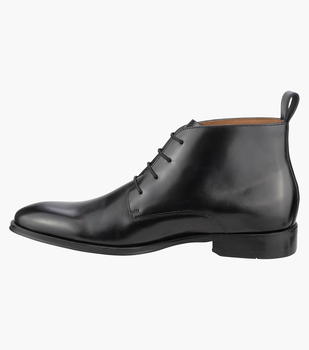 Sentinel Chukka in BLACK Rotate View