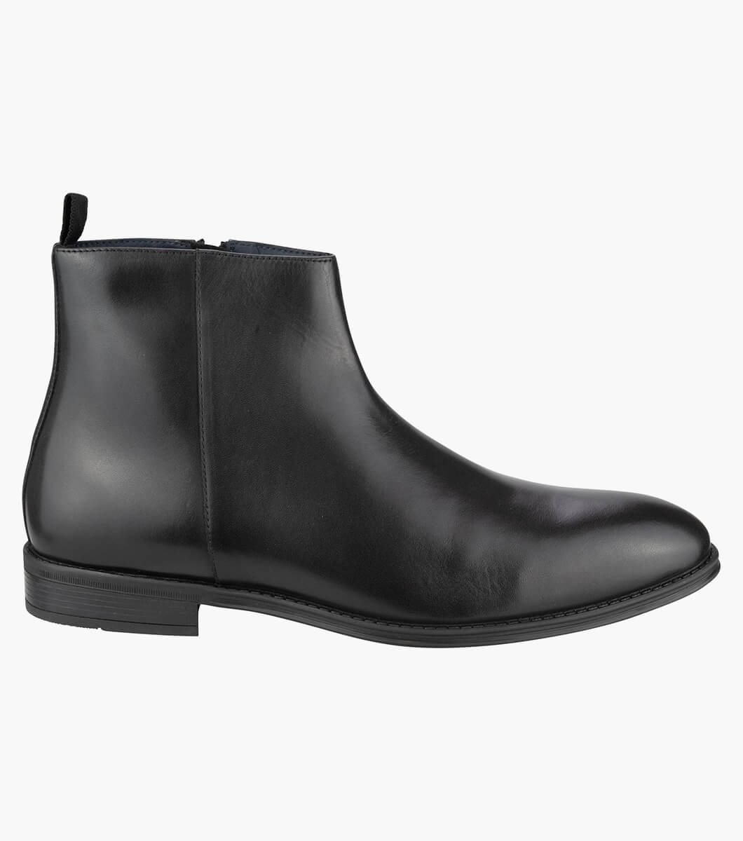 Chatham Zip Boot in BLACK Rotate View