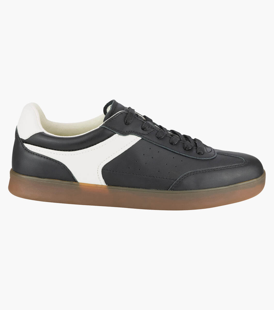 Pace Sneaker in BLK/MULTI Rotate View