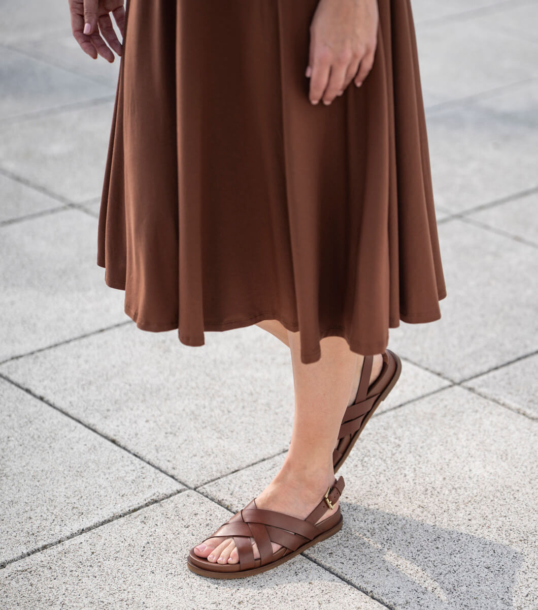 Hannah in BROWN Rotate View
