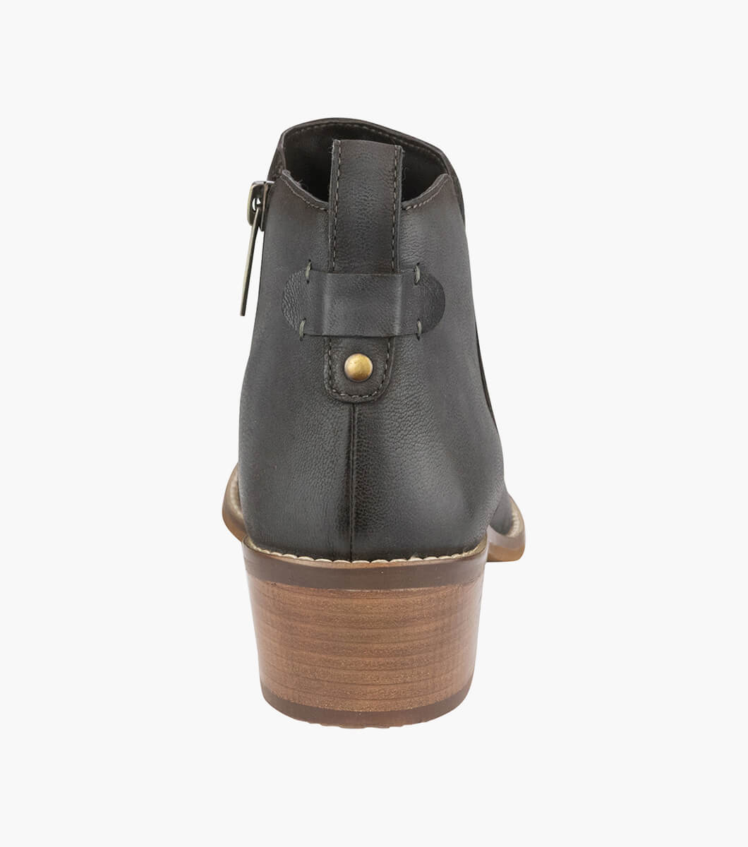 Georgia in DENIM Rotate View