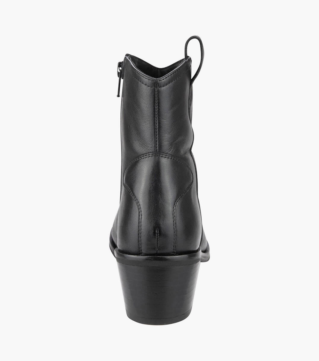 Winnie in BLACK Rotate View