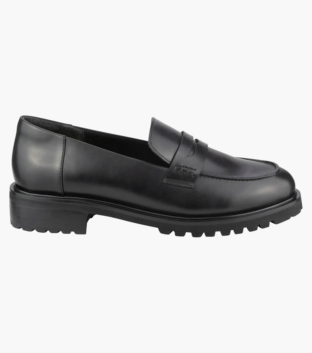 Celine in BLACK Rotate View