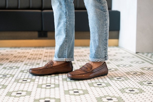 Image featuring the Motor Penny Moc Toe Penny Driver in Cognac.