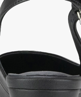 LEATHER QUARTER LININGS 

