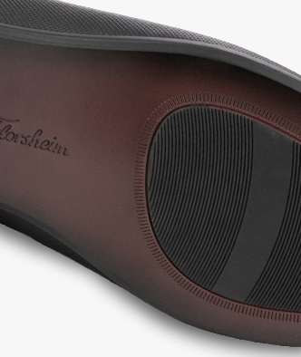 DURABLE RUBBER SOLE 
