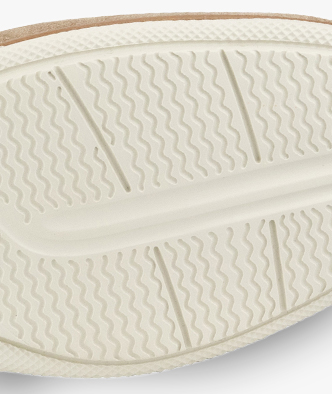 DURABLE RUBBER SOLE 

