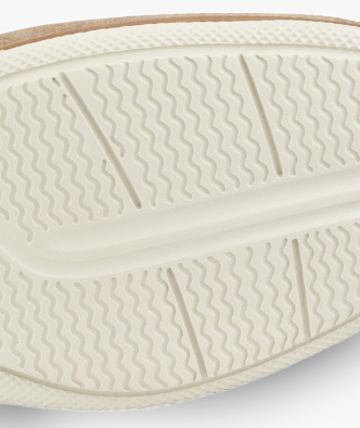 DURABLE RUBBER SOLE 
