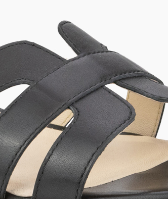 CALF LEATHER UPPER 

