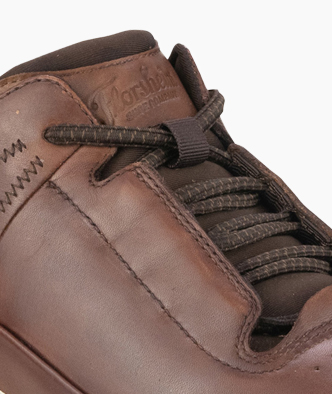 Foam padded tongue and collar
