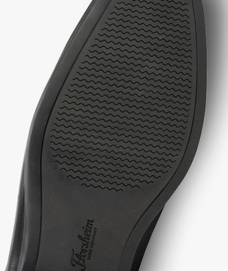 LIGHTWEIGHT RUBBER SOLE 
