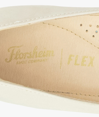 CUSHIONED FOOTBED 
