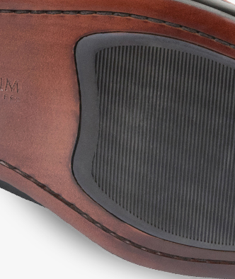 DURABLE RUBBER SOLE 
