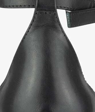 LEATHER QUARTER LININGS 
