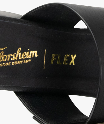 CUSHIONED FOOTBED 

